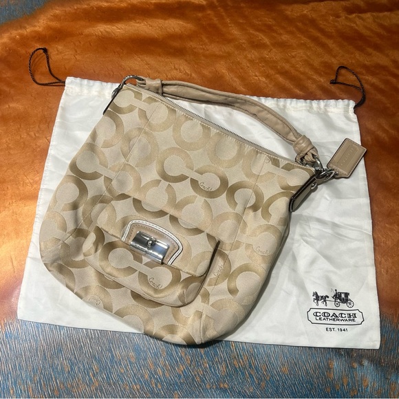 Coach Hobo Tan Shoulder Bag Signature Monogram Light Khaki Sand Lavender - Picture 1 of 16